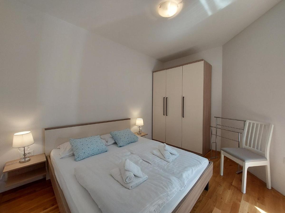 Apartment Davor Malinska Exterior foto